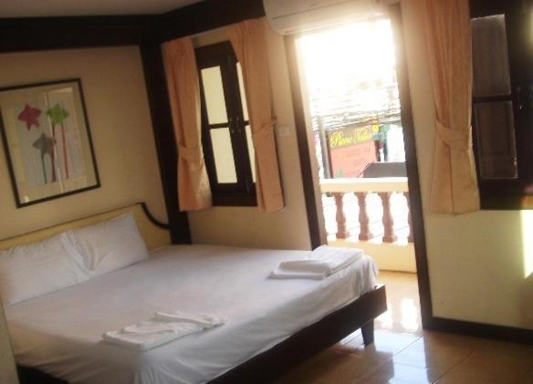 Hotel Sea Princess Patong Rom bilde