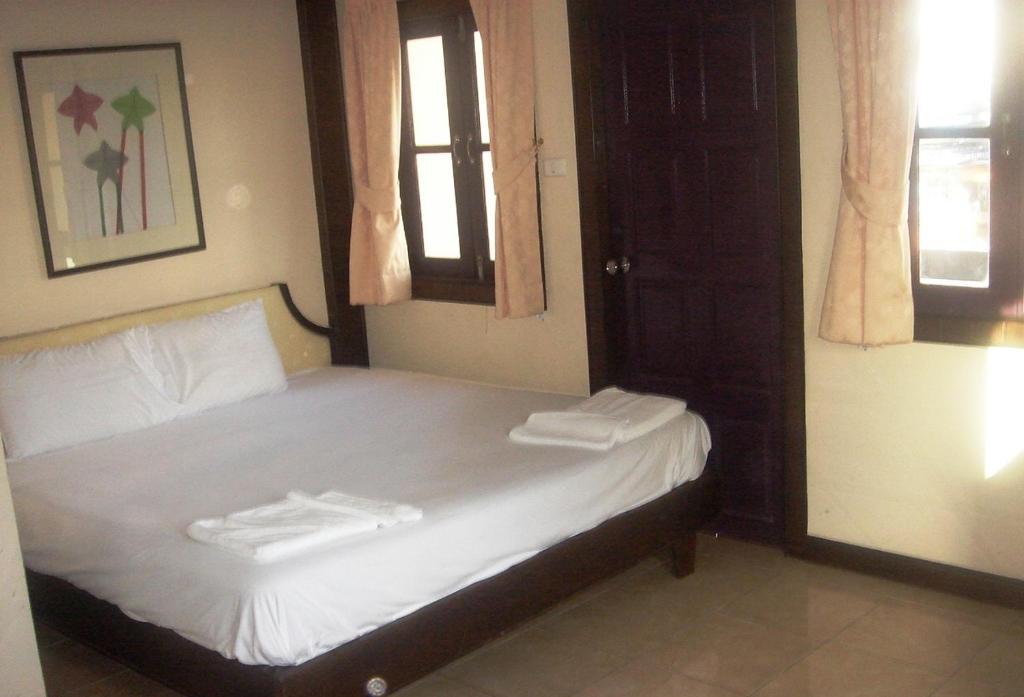 Hotel Sea Princess Patong Rom bilde
